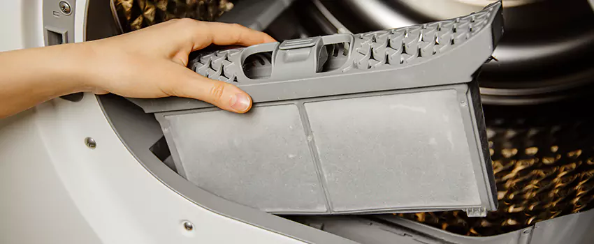 Signs Of A Clogged Dryer Lint Trap in La Crosse, Wisconsin